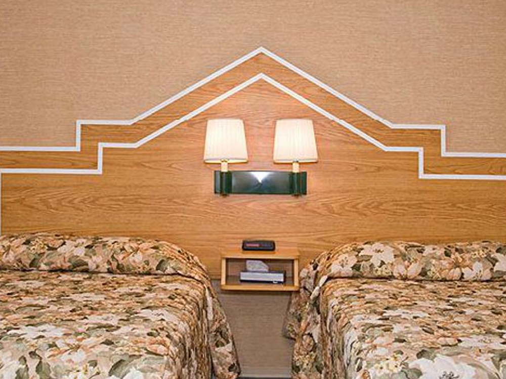 Affordable resorts & suites in Lake George, NY